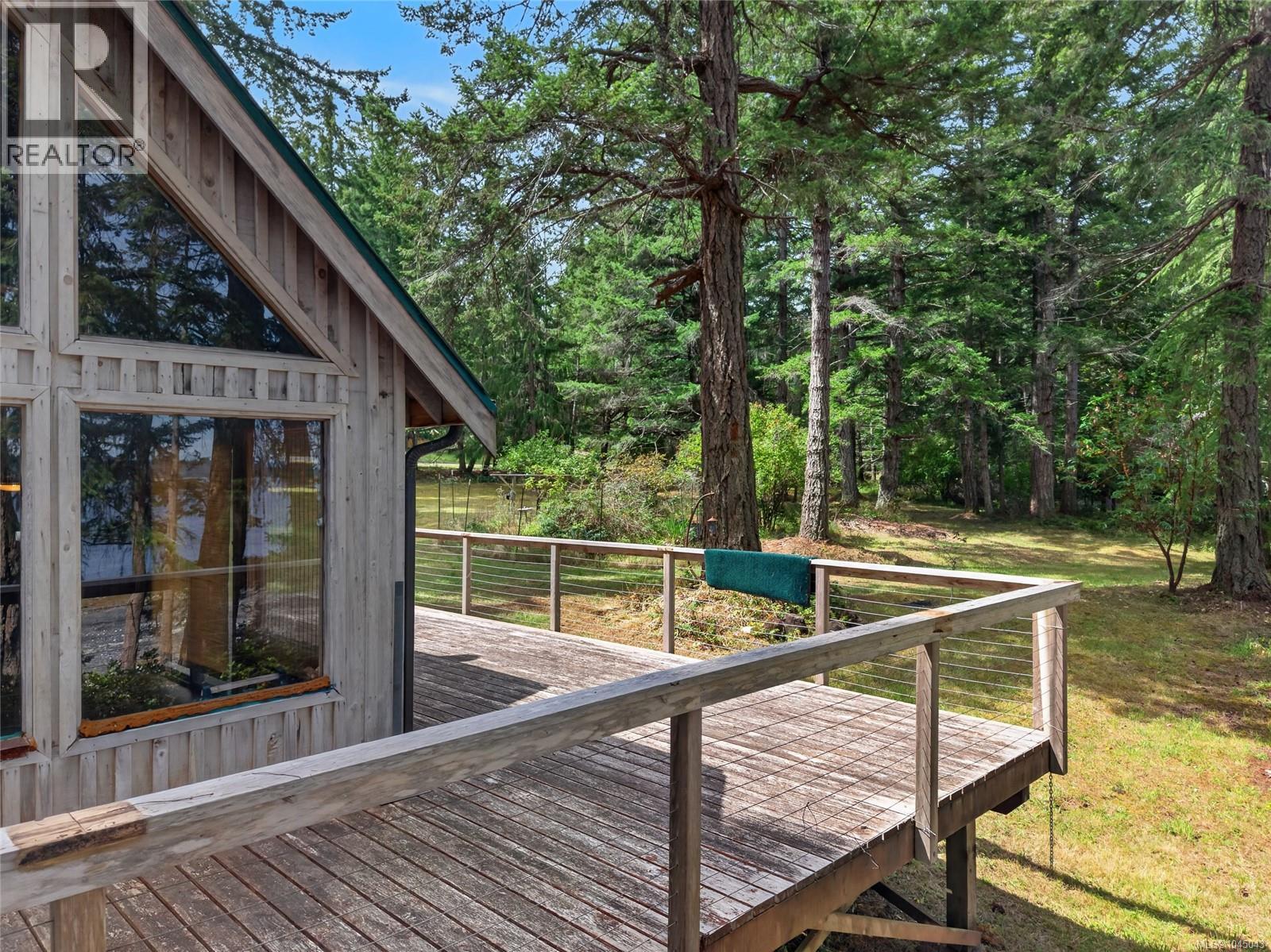 5150 East Rd, Denman Island