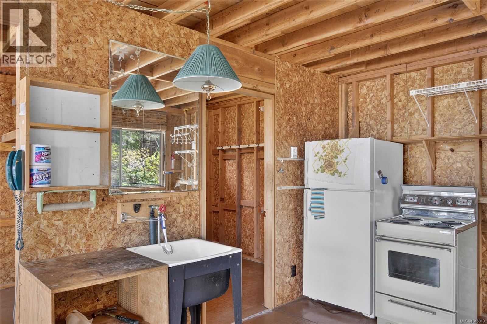 5150 East Rd, Denman Island