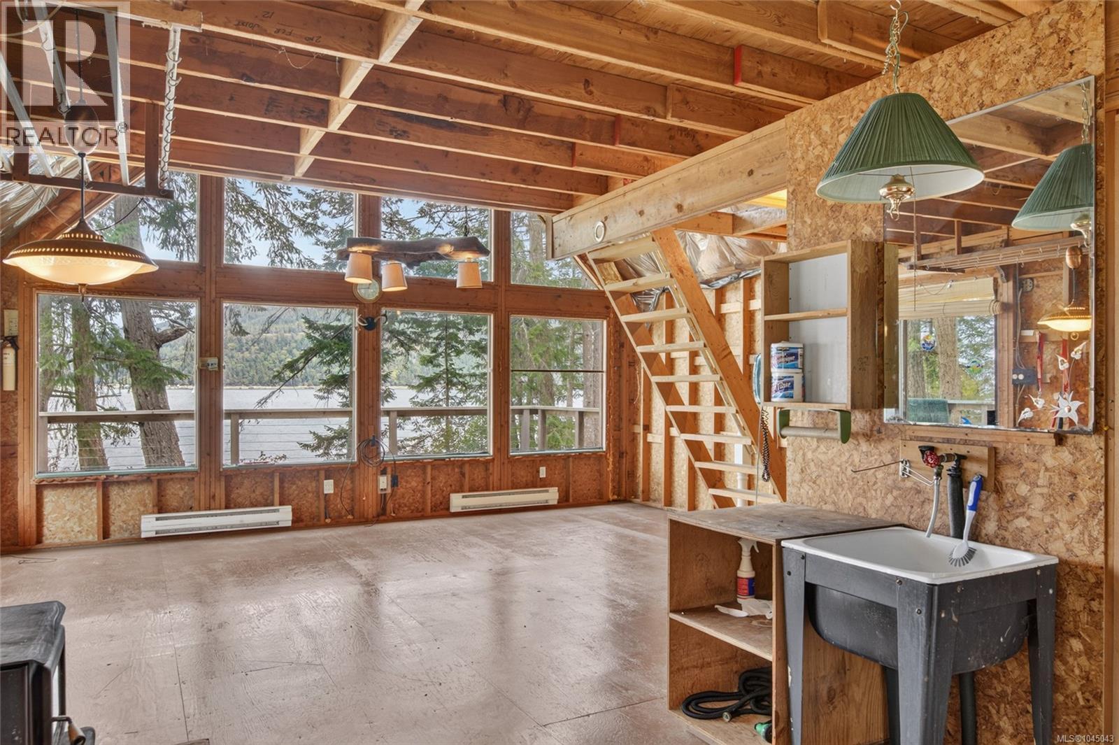 5150 East Rd, Denman Island