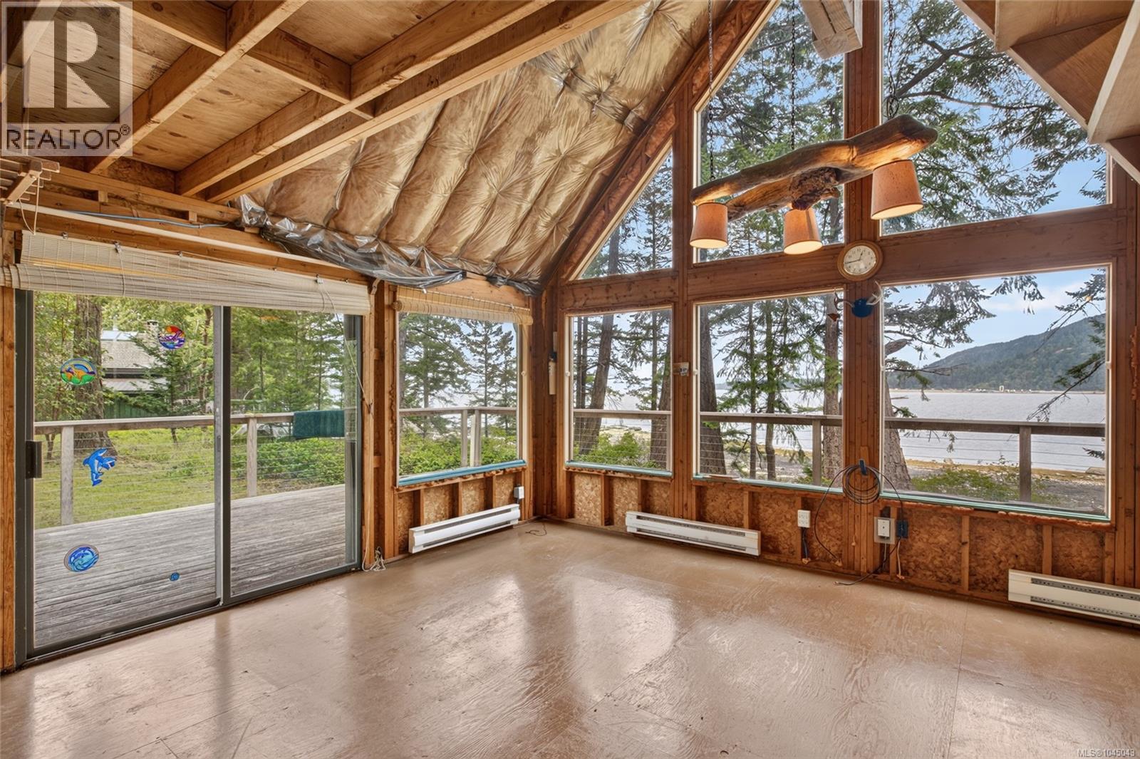 5150 East Rd, Denman Island