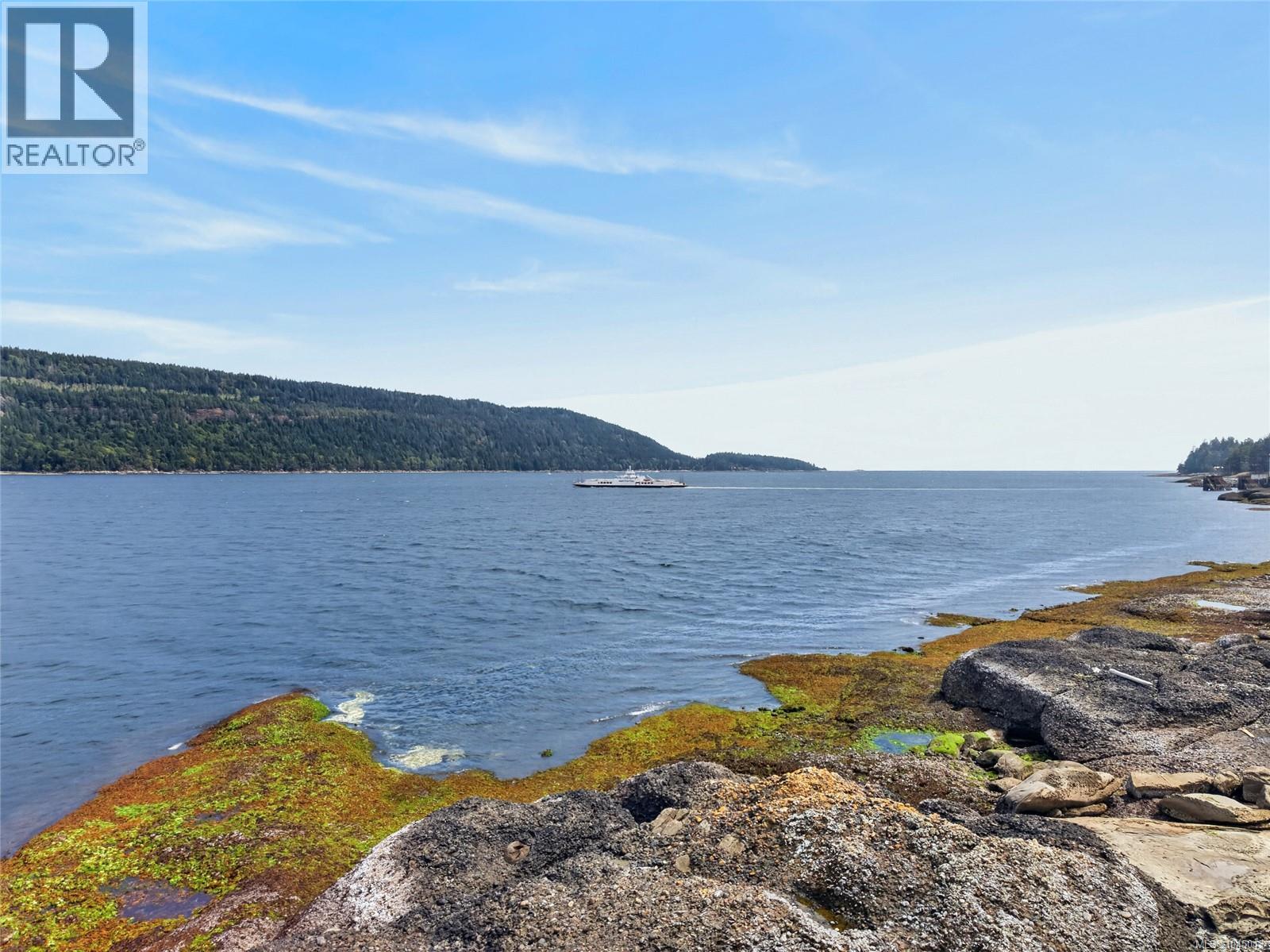 5150 East Rd, Denman Island