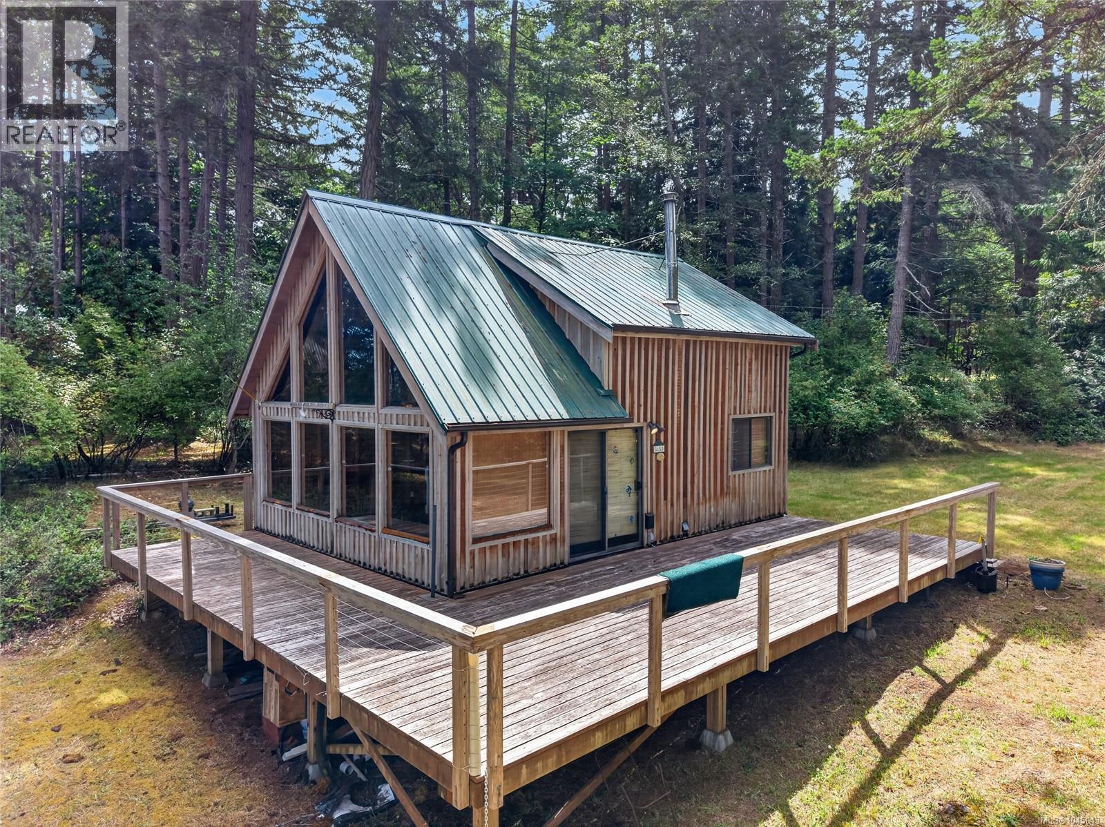 5150 East Rd, Denman Island