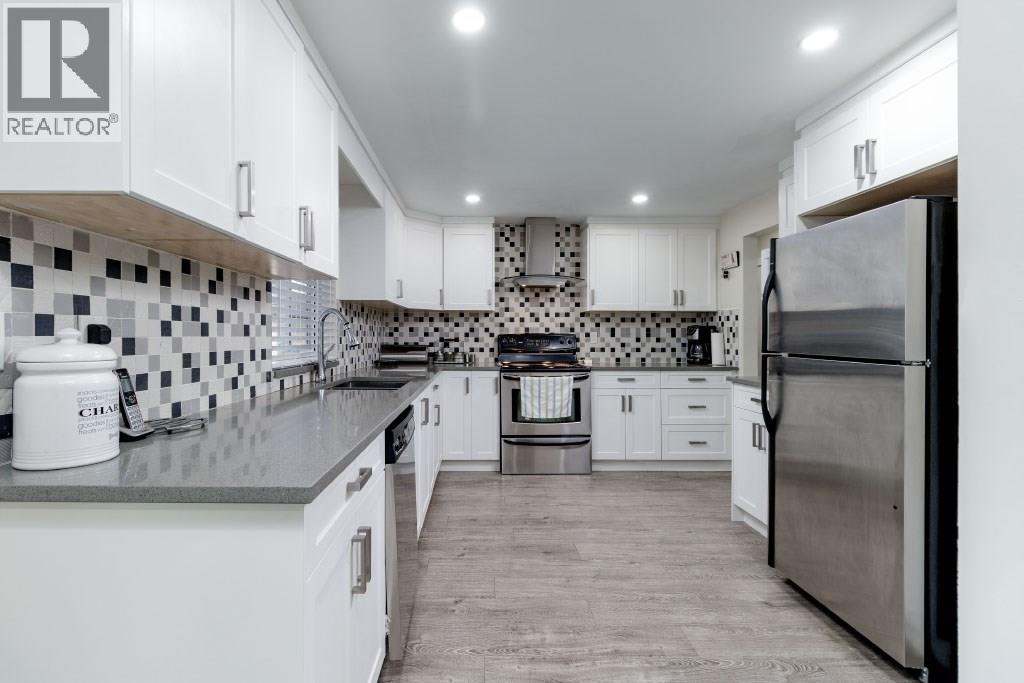 Photo of 3762 WELLINGTON STREET 6