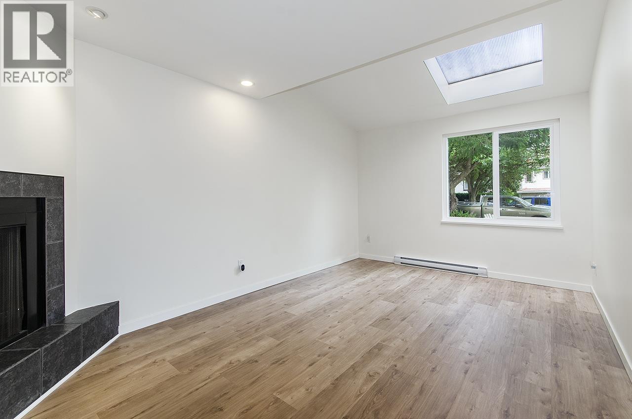 962 E 11TH AVENUE, Vancouver
