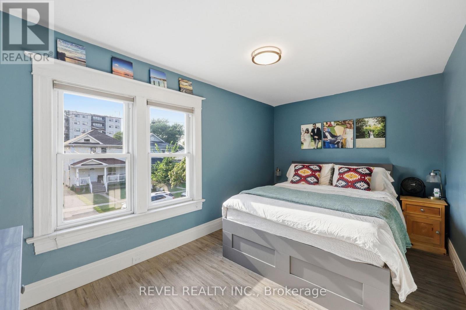 52 BERRYMAN AVENUE - 17
