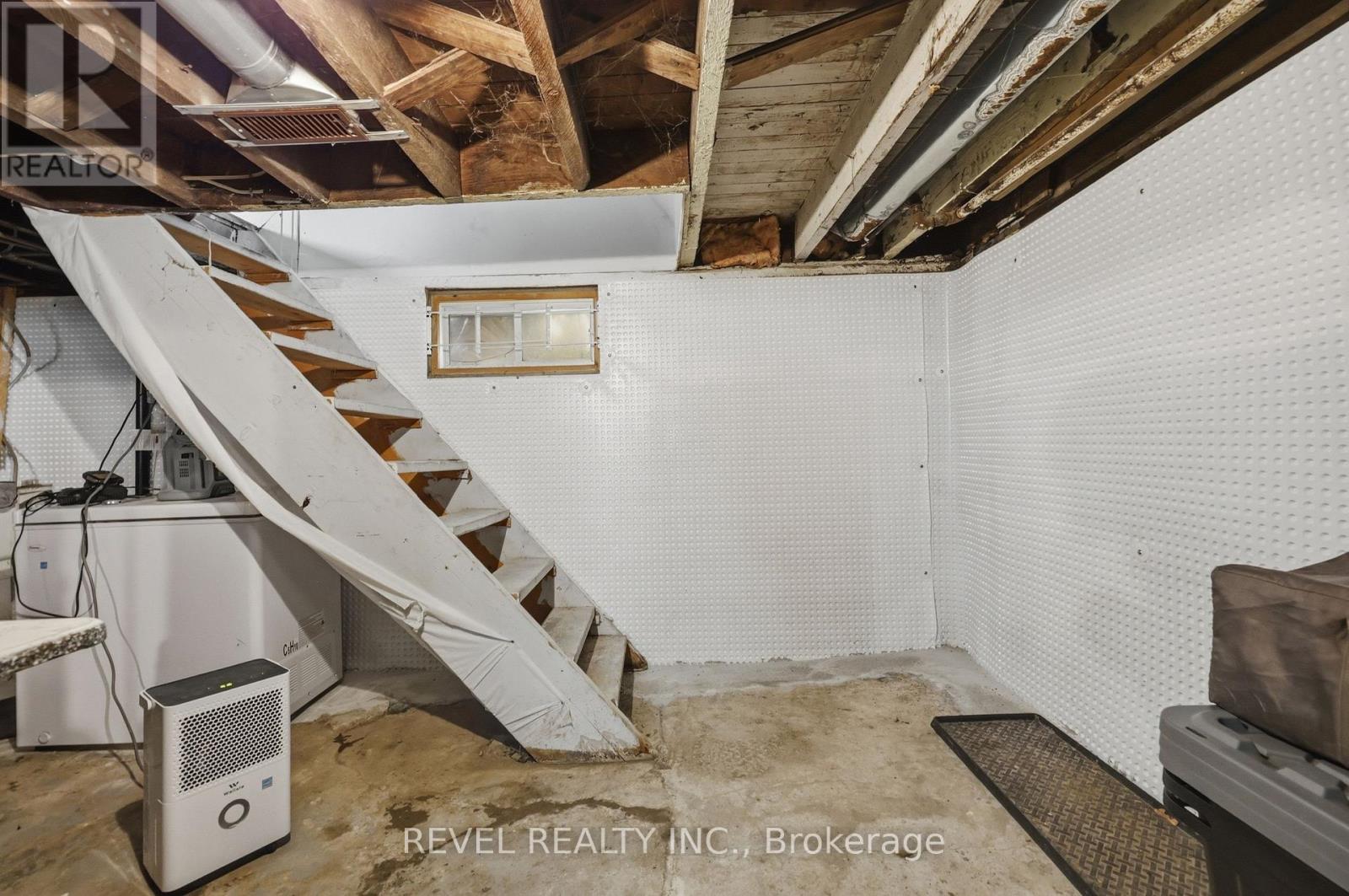 52 BERRYMAN AVENUE - Image 25