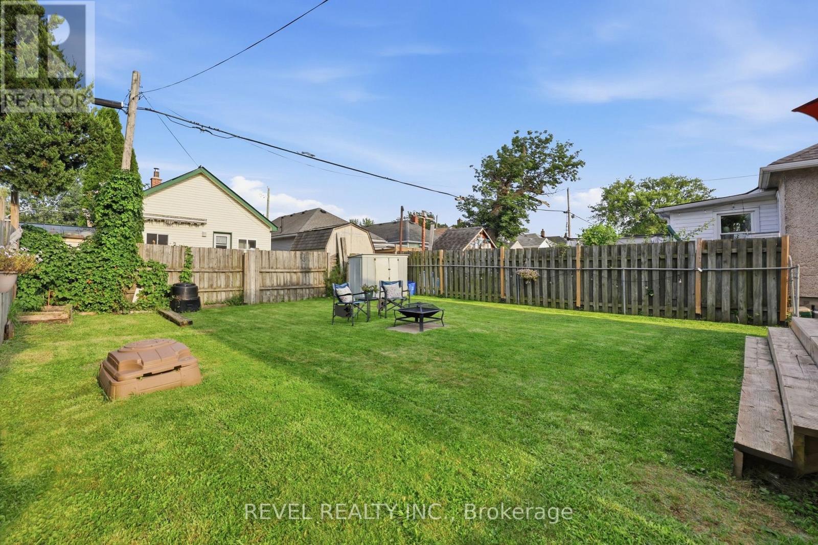 52 BERRYMAN AVENUE - 31