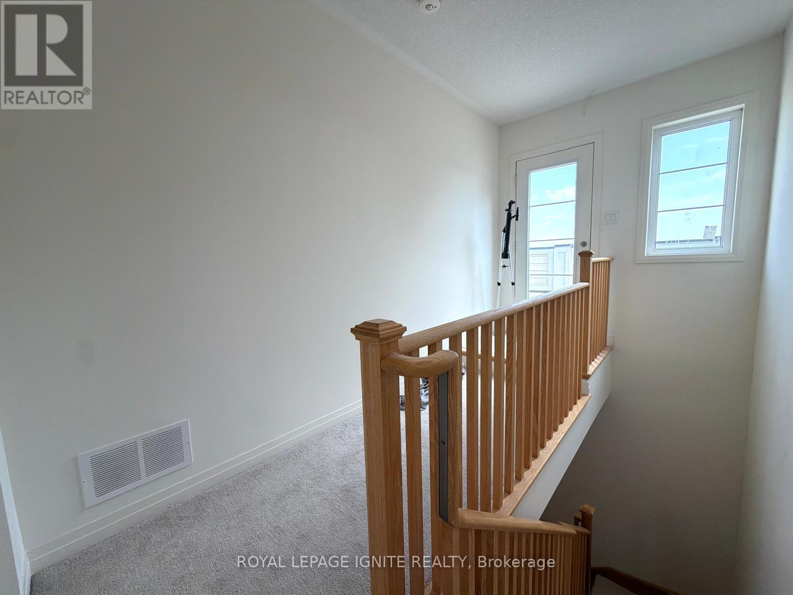 67 KING GEORGE WAY - 12