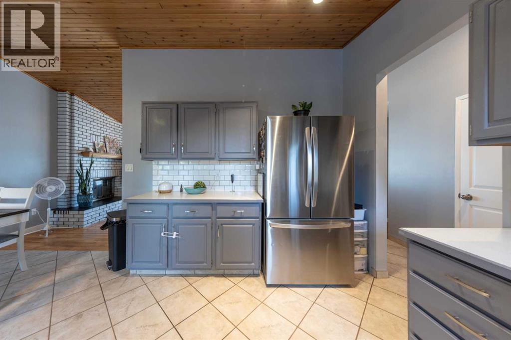 5509 29 Street - 10