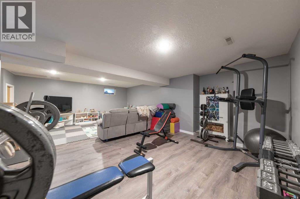 5509 29 Street - 29
