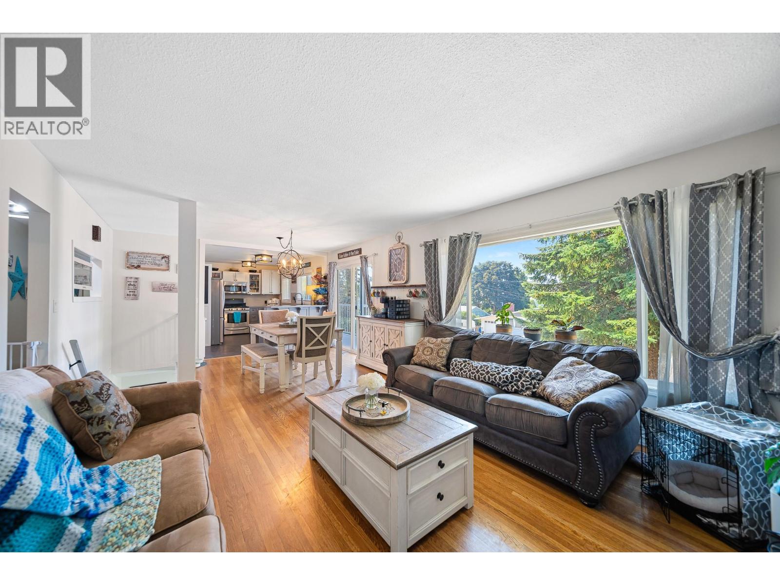 2101 GILLIS Crescent, Merritt