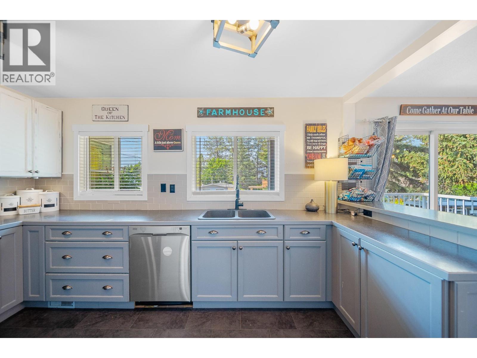2101 GILLIS Crescent, Merritt
