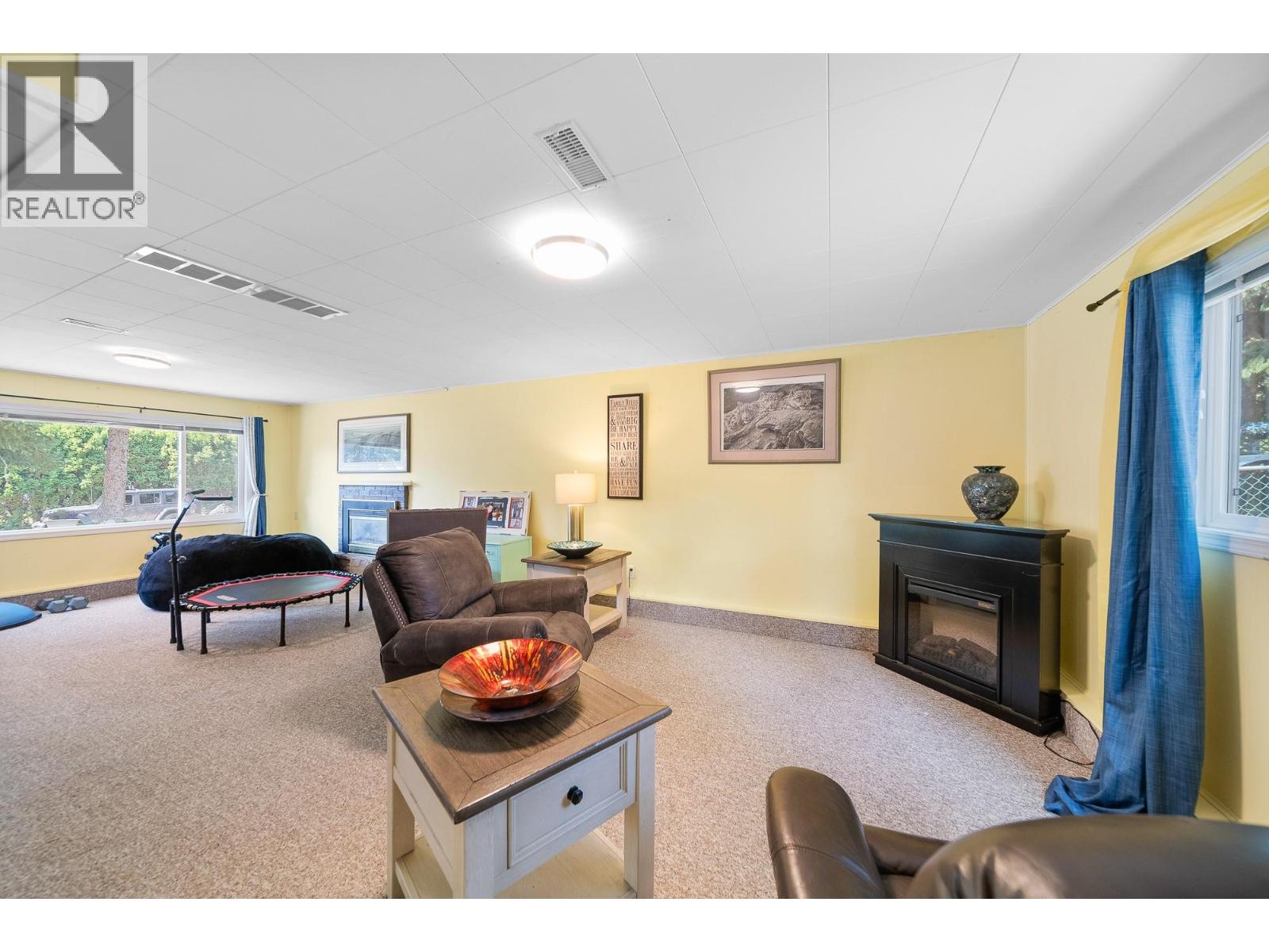2101 GILLIS Crescent, Merritt