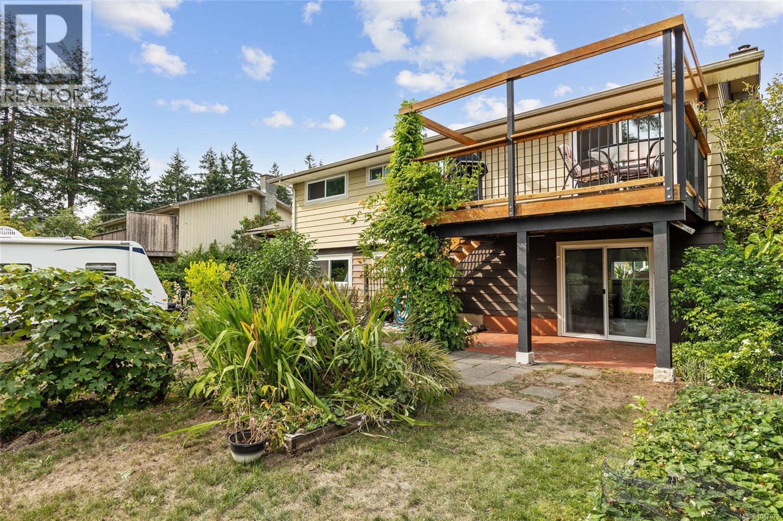 1925 Cougar Cres - Image 39
