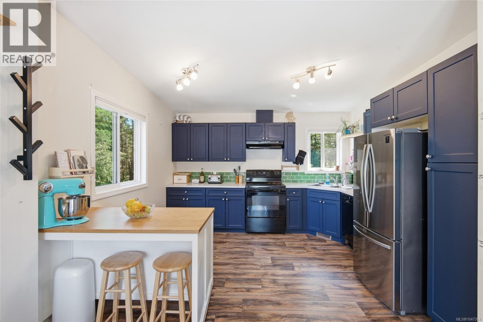 6379 Smith Rd, Port Alberni