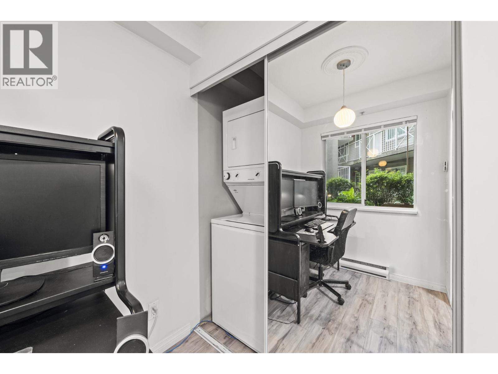 316 528 ROCHESTER AVENUE, Coquitlam