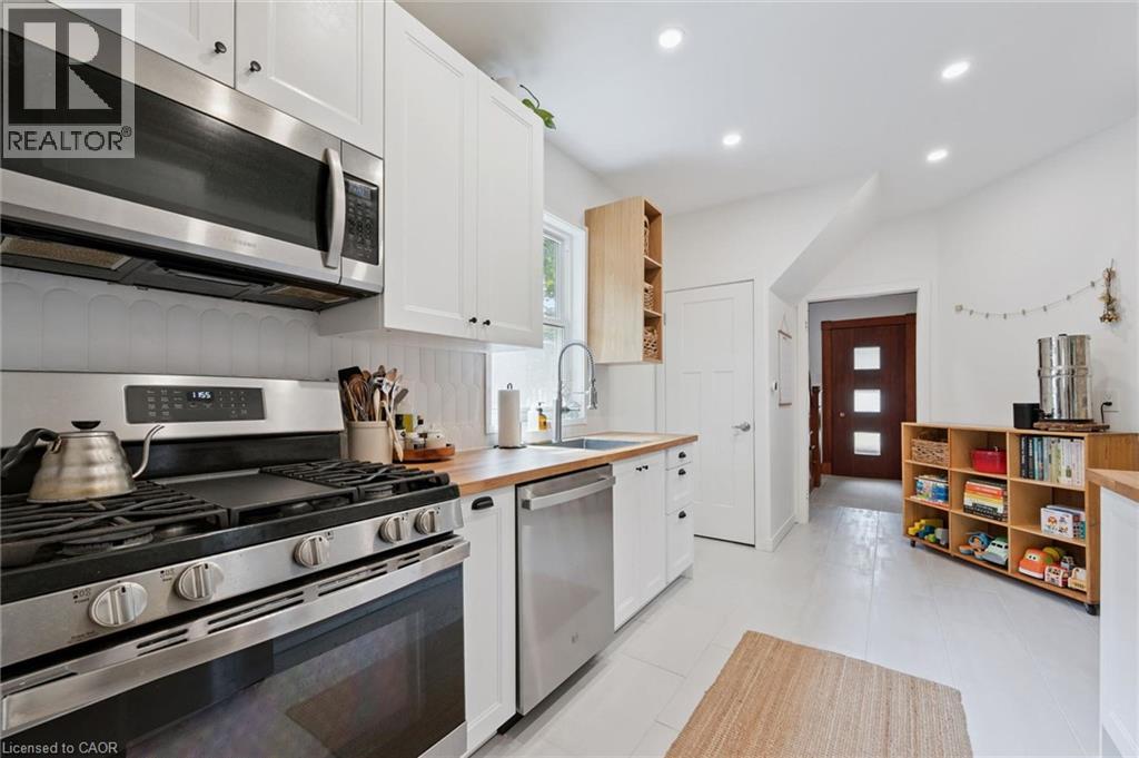 153 HEWAT Street - 14