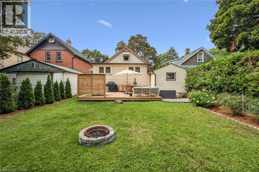 153 HEWAT Street - 33