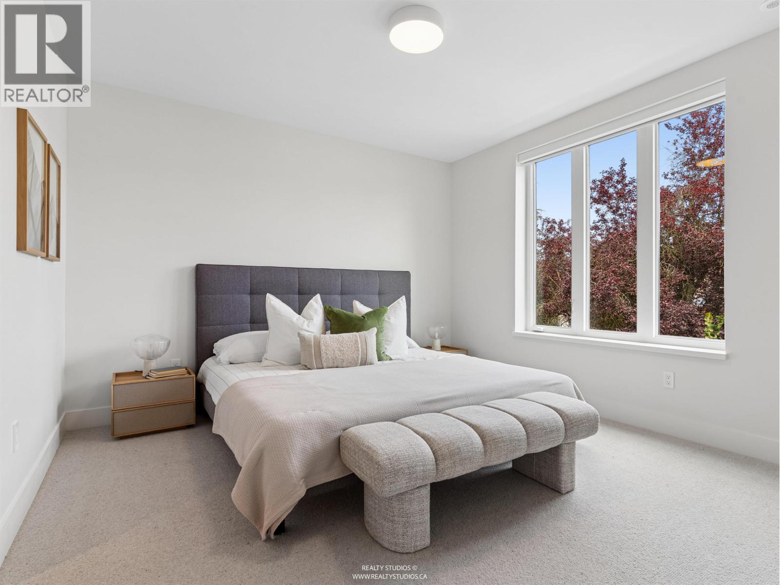 2 3058 W 34TH AVENUE, Vancouver