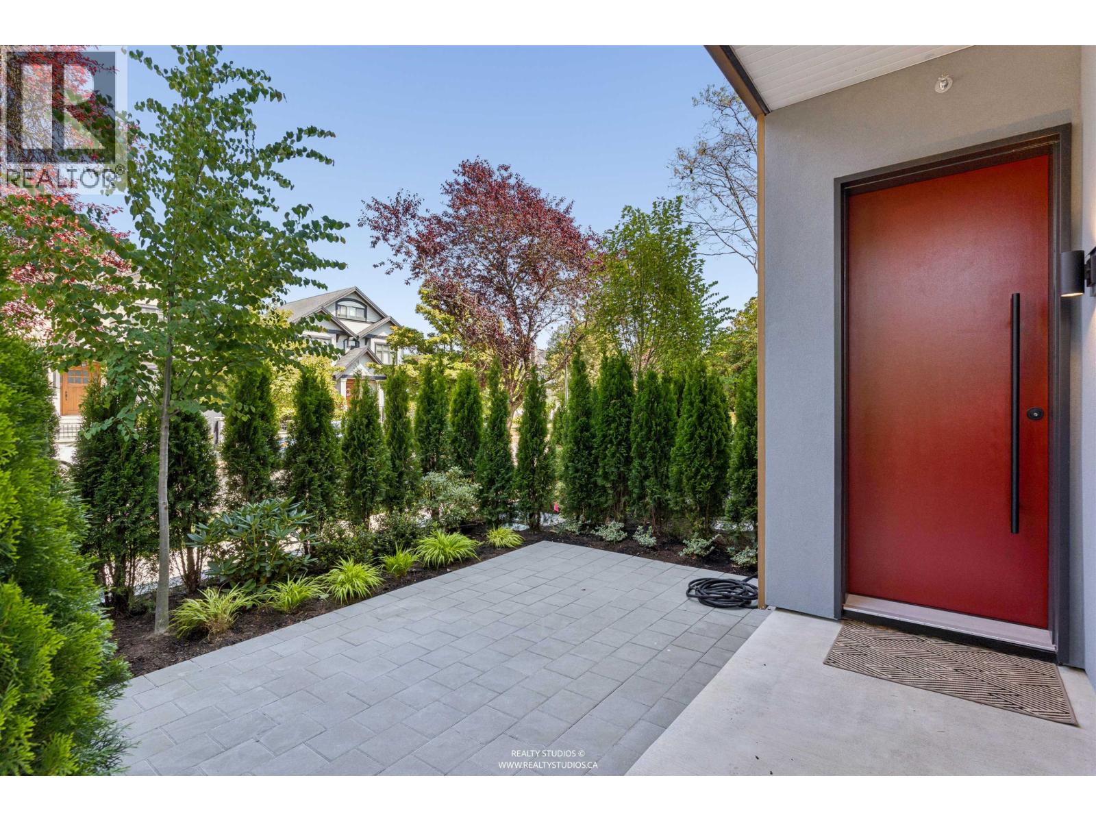 2 3058 W 34TH AVENUE, Vancouver