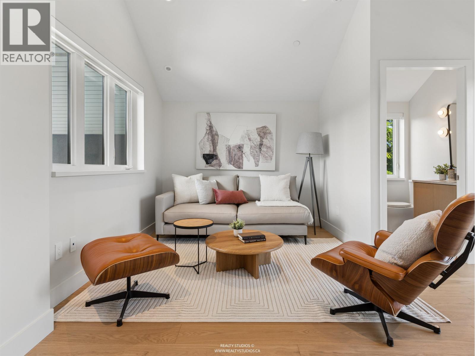 2 3058 W 34TH AVENUE, Vancouver