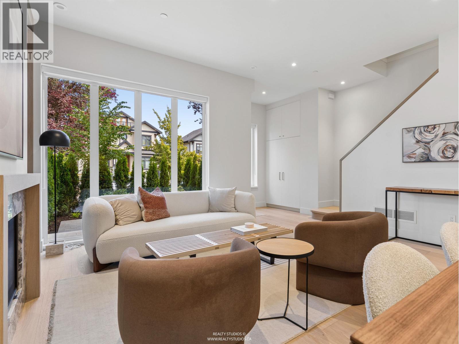 2 3058 W 34TH AVENUE, Vancouver
