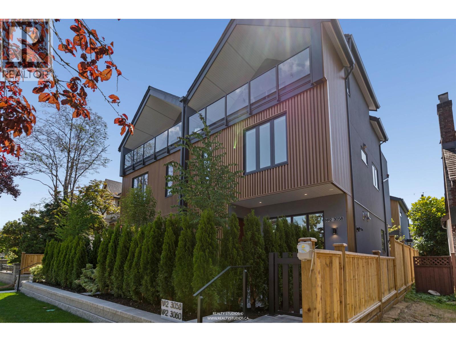 2 3058 W 34TH AVENUE, Vancouver