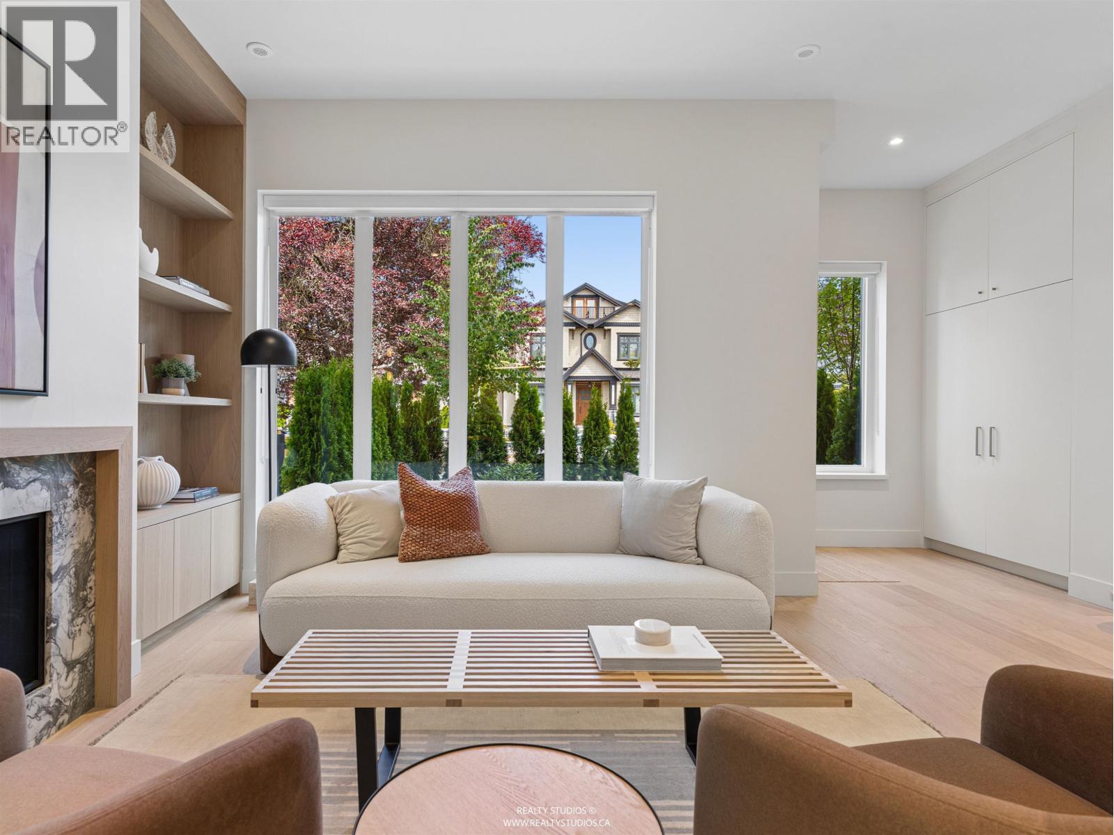 2 3058 W 34TH AVENUE, Vancouver