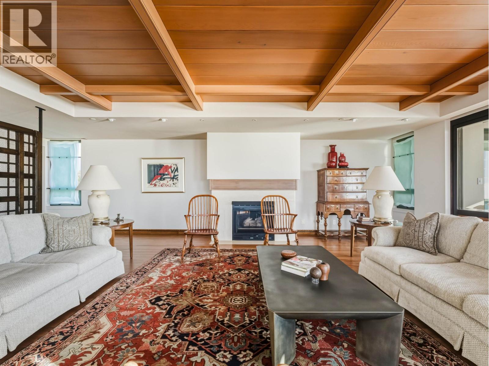 10 2250 BELLEVUE AVENUE, West Vancouver