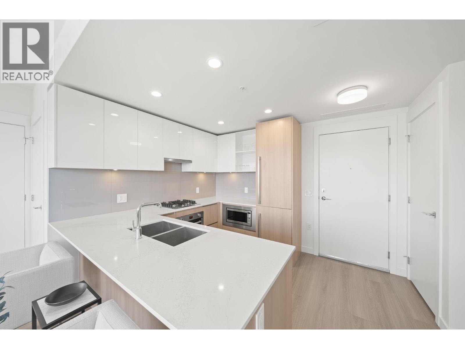 2402 618 CARNARVON STREET, New Westminster