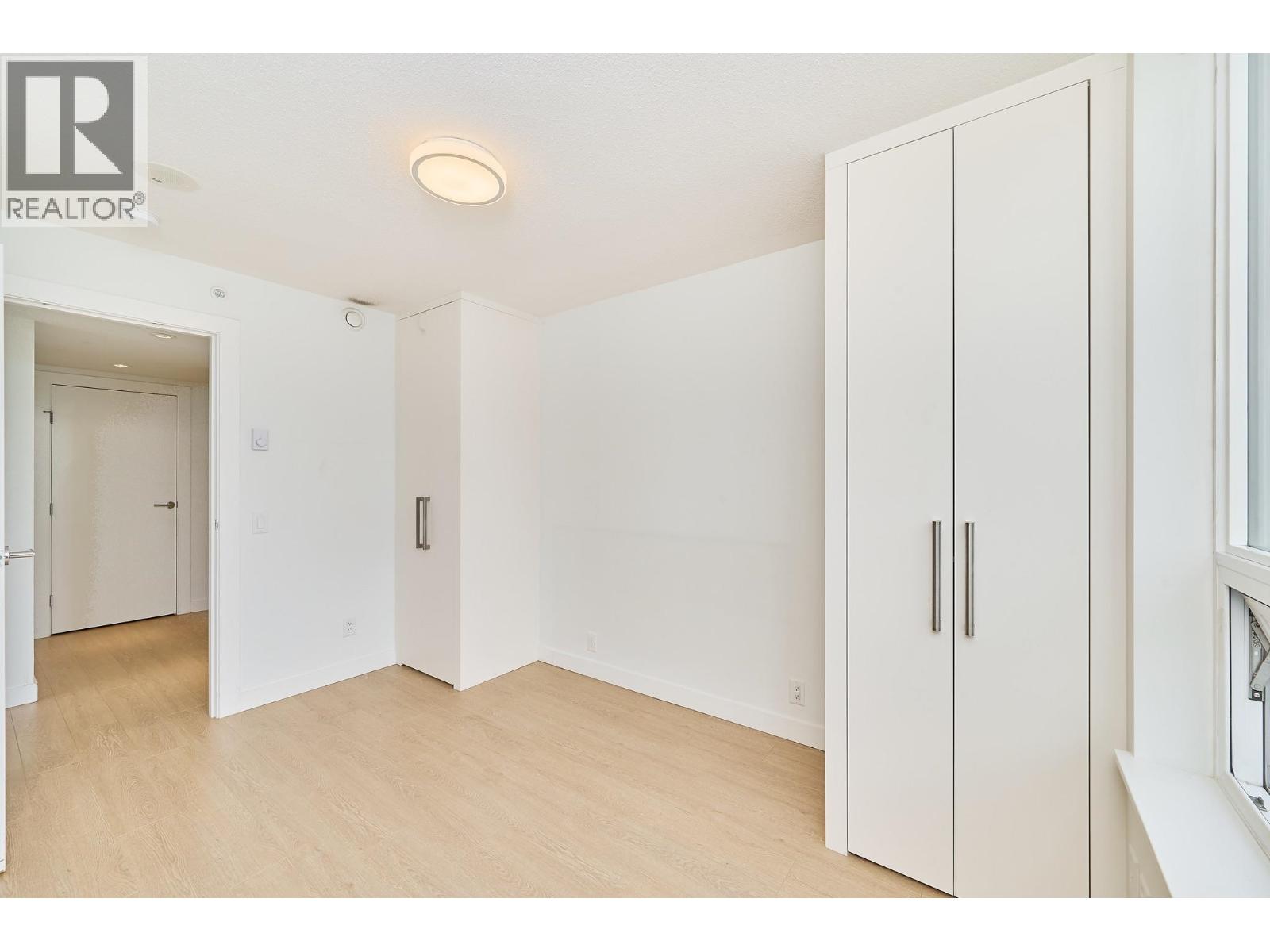 1911 908 QUAYSIDE DRIVE, New Westminster
