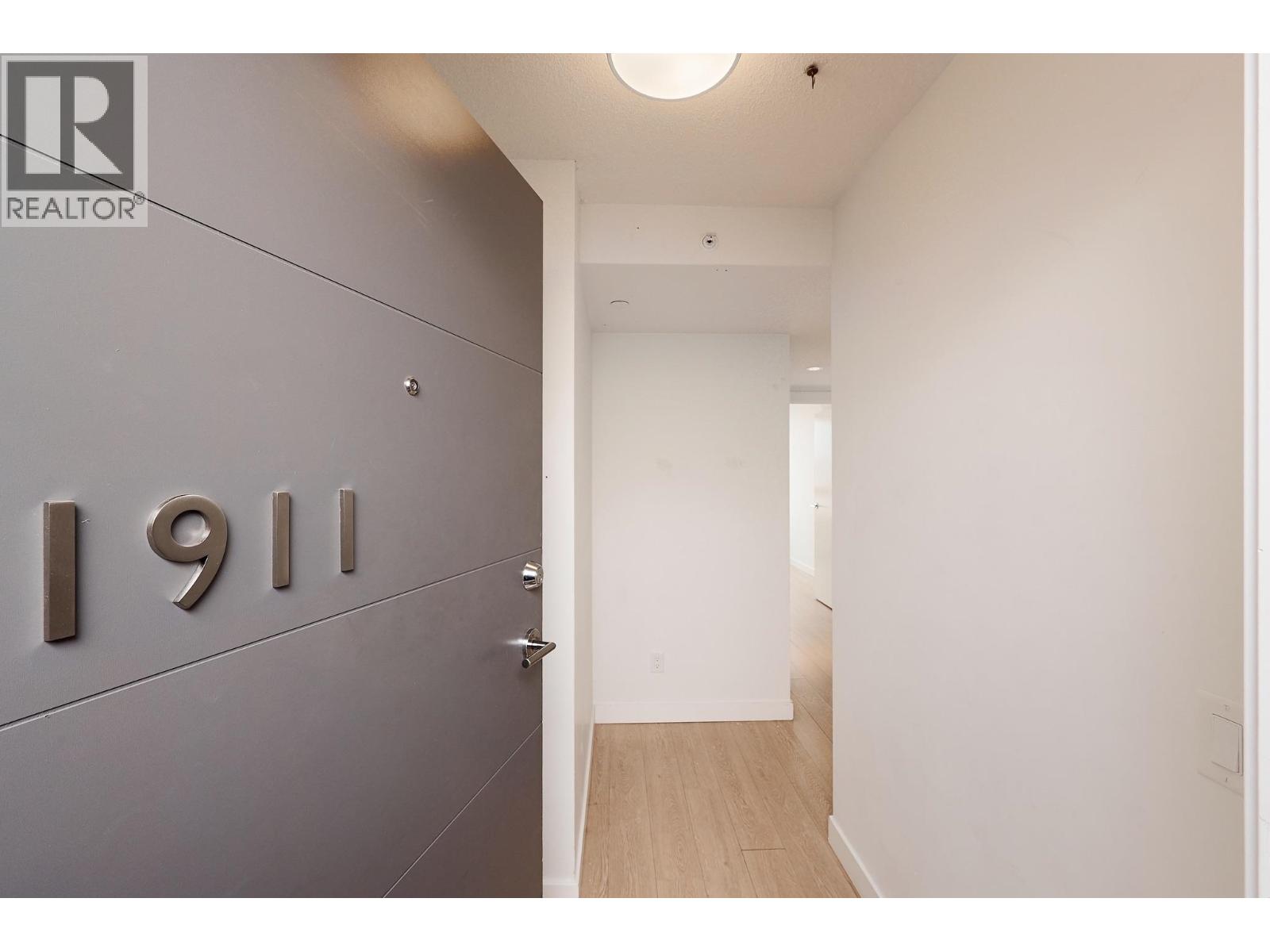 1911 908 QUAYSIDE DRIVE, New Westminster
