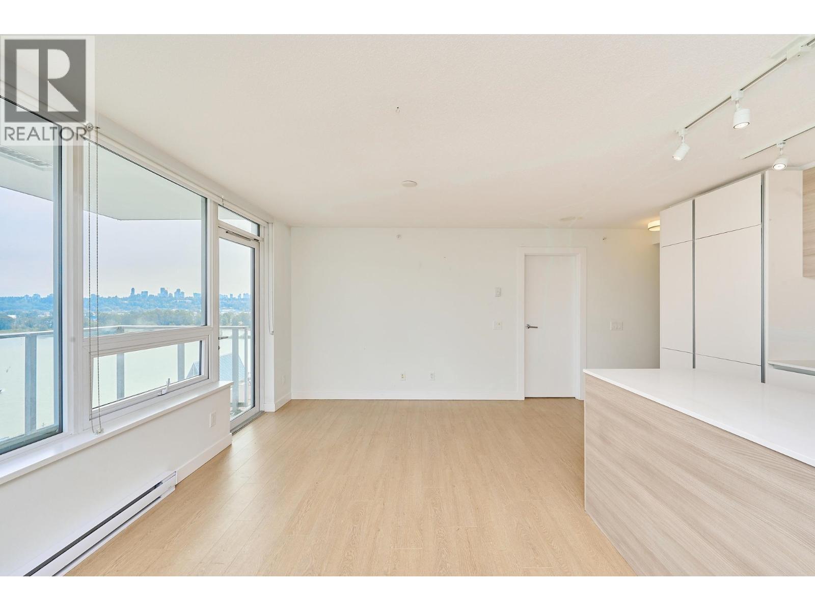 1911 908 QUAYSIDE DRIVE, New Westminster