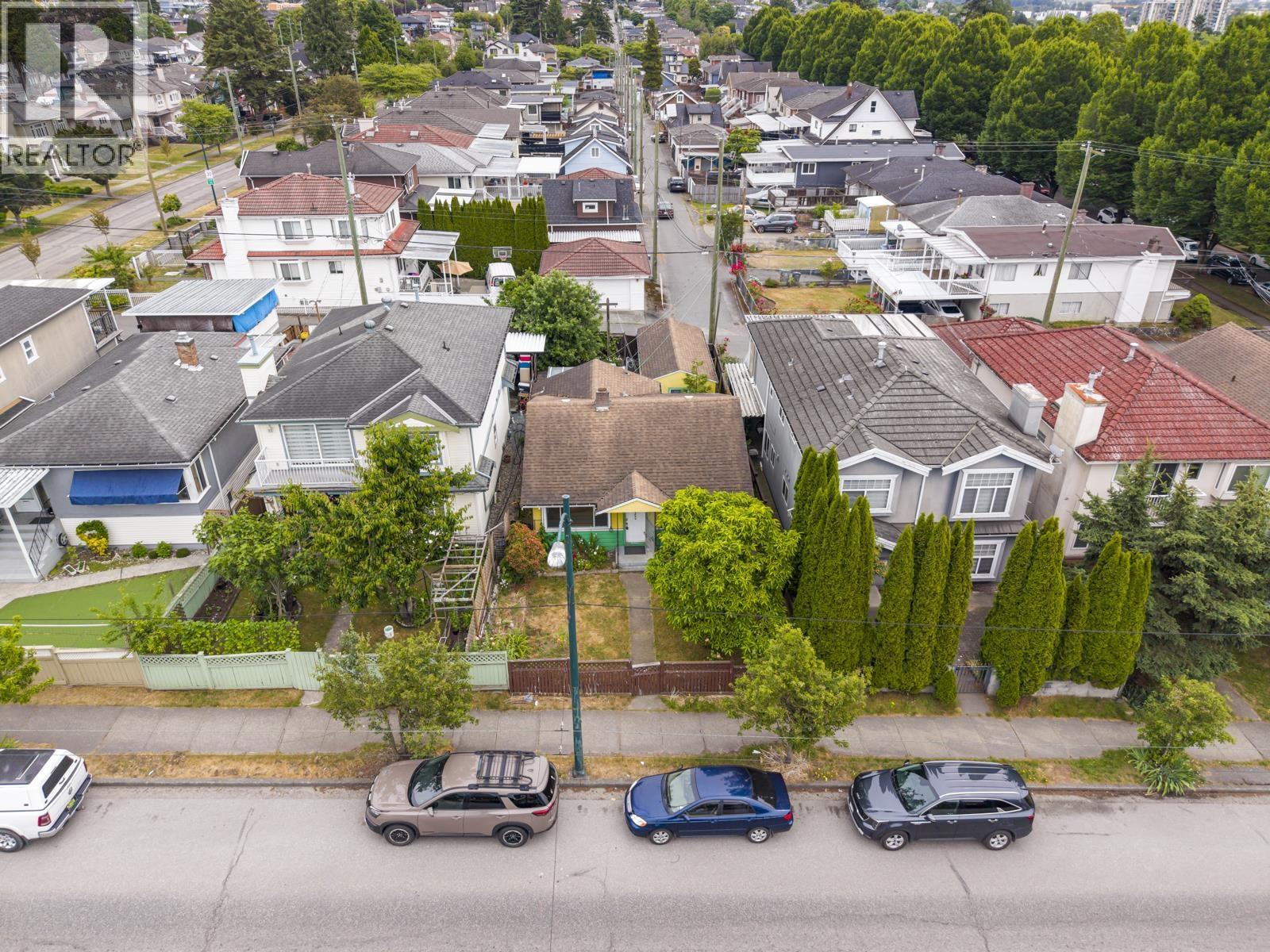 7544 MAIN STREET, Vancouver