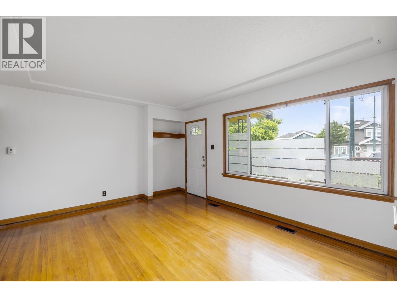 7544 MAIN STREET, Vancouver