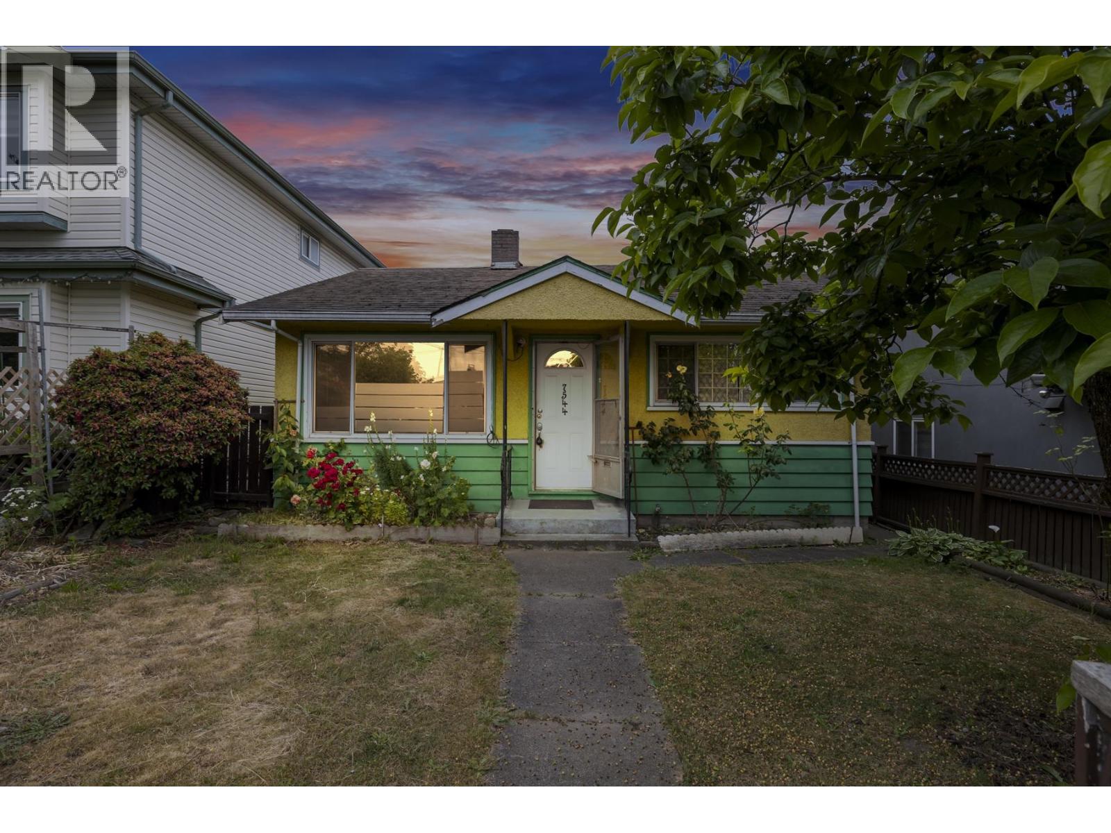 7544 MAIN STREET, Vancouver