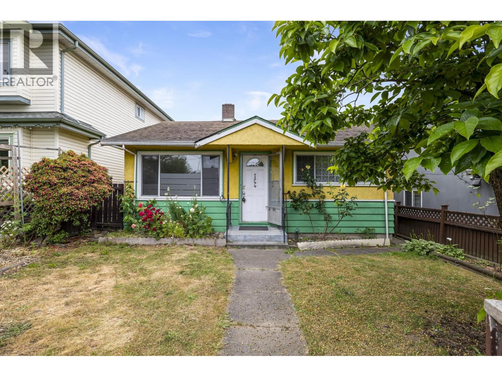 7544 MAIN STREET, Vancouver