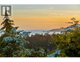 982 Braeside Street, West Vancouver, BC V7T2K8 Photo 21