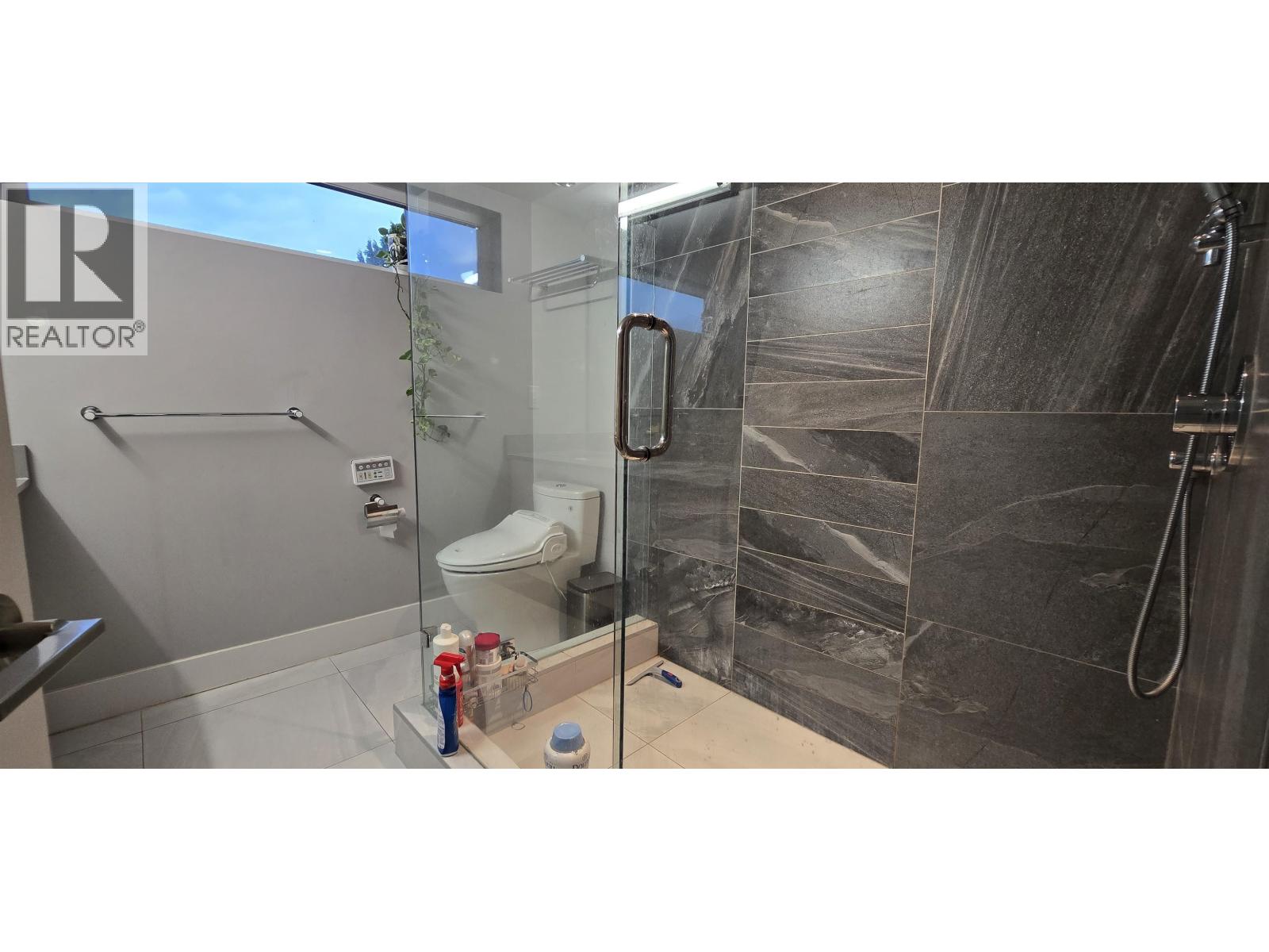 9 2358 WESTERN AVENUE, North Vancouver