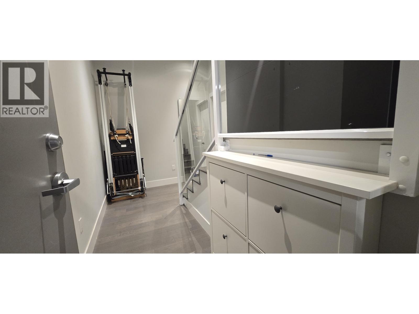 9 2358 WESTERN AVENUE, North Vancouver