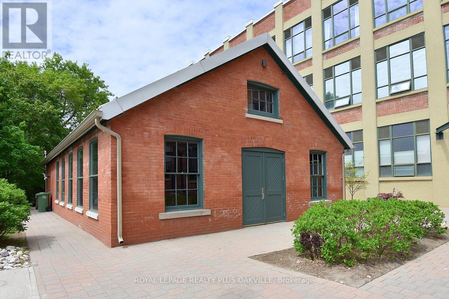 #310 26 ONTARIO STREET - Image 32