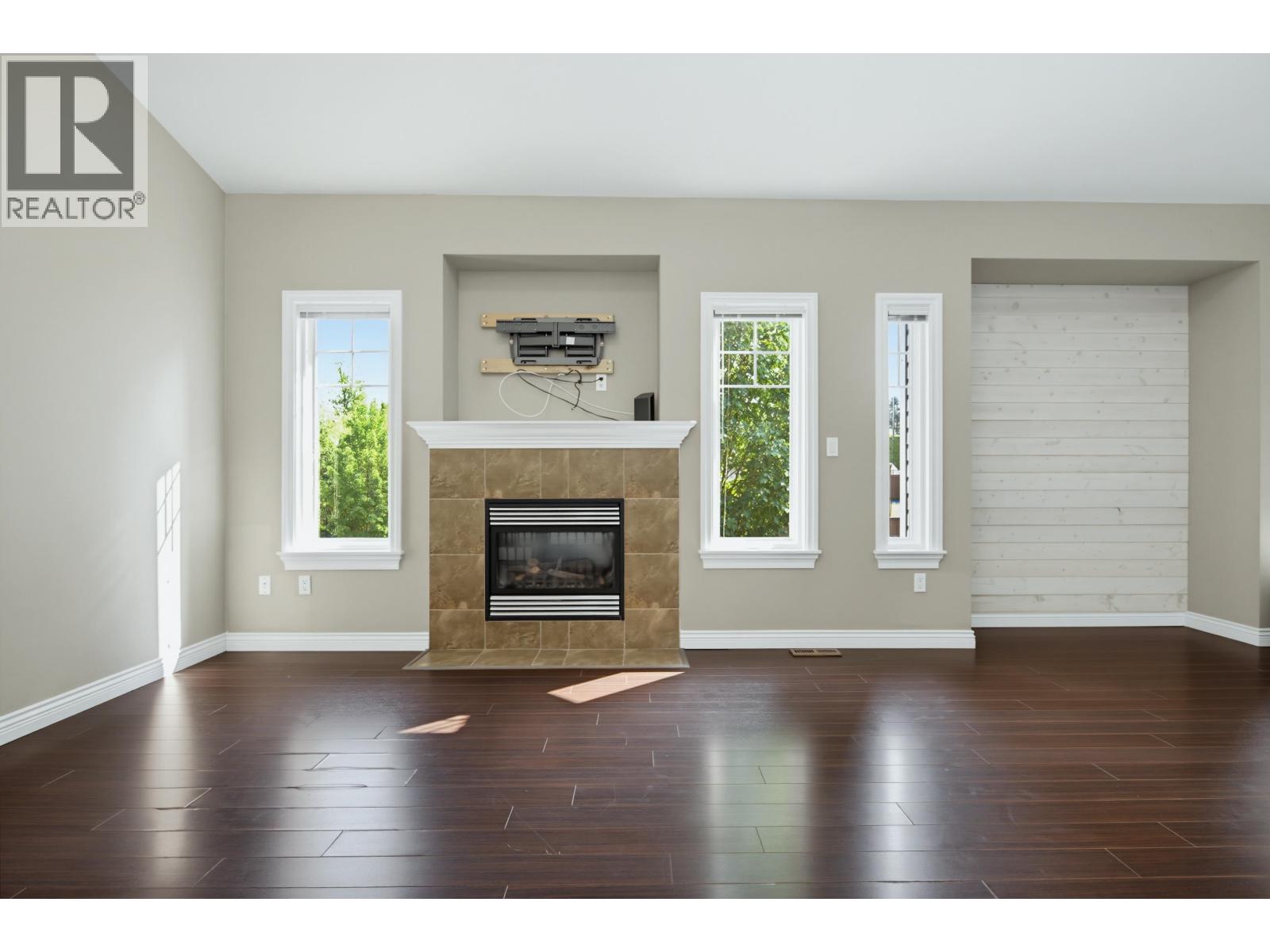 11335 CREEKSIDE STREET, Maple Ridge