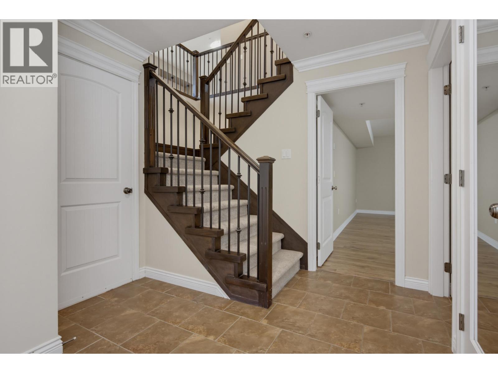 11335 CREEKSIDE STREET, Maple Ridge