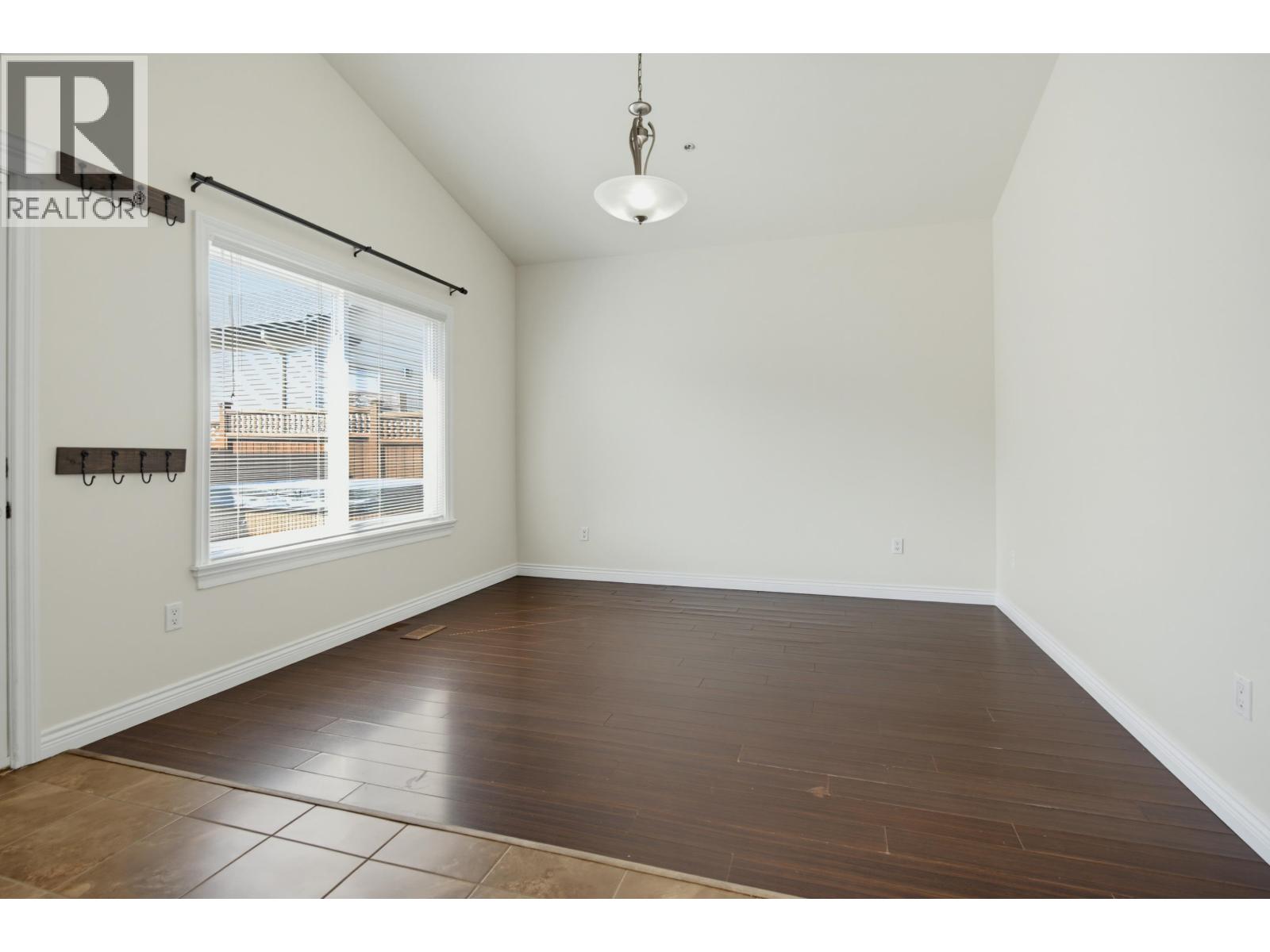 11335 CREEKSIDE STREET, Maple Ridge