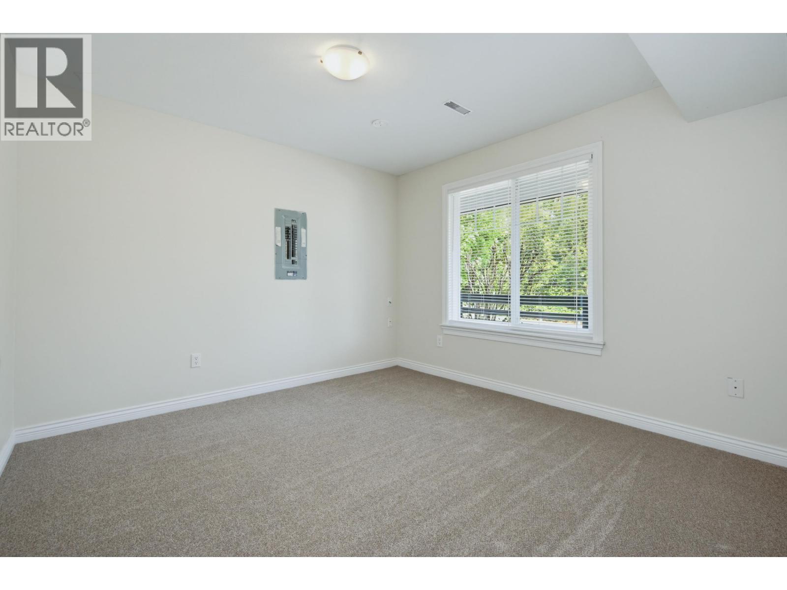 11335 CREEKSIDE STREET, Maple Ridge