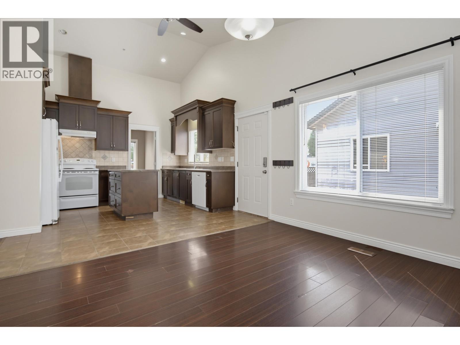 11335 CREEKSIDE STREET, Maple Ridge