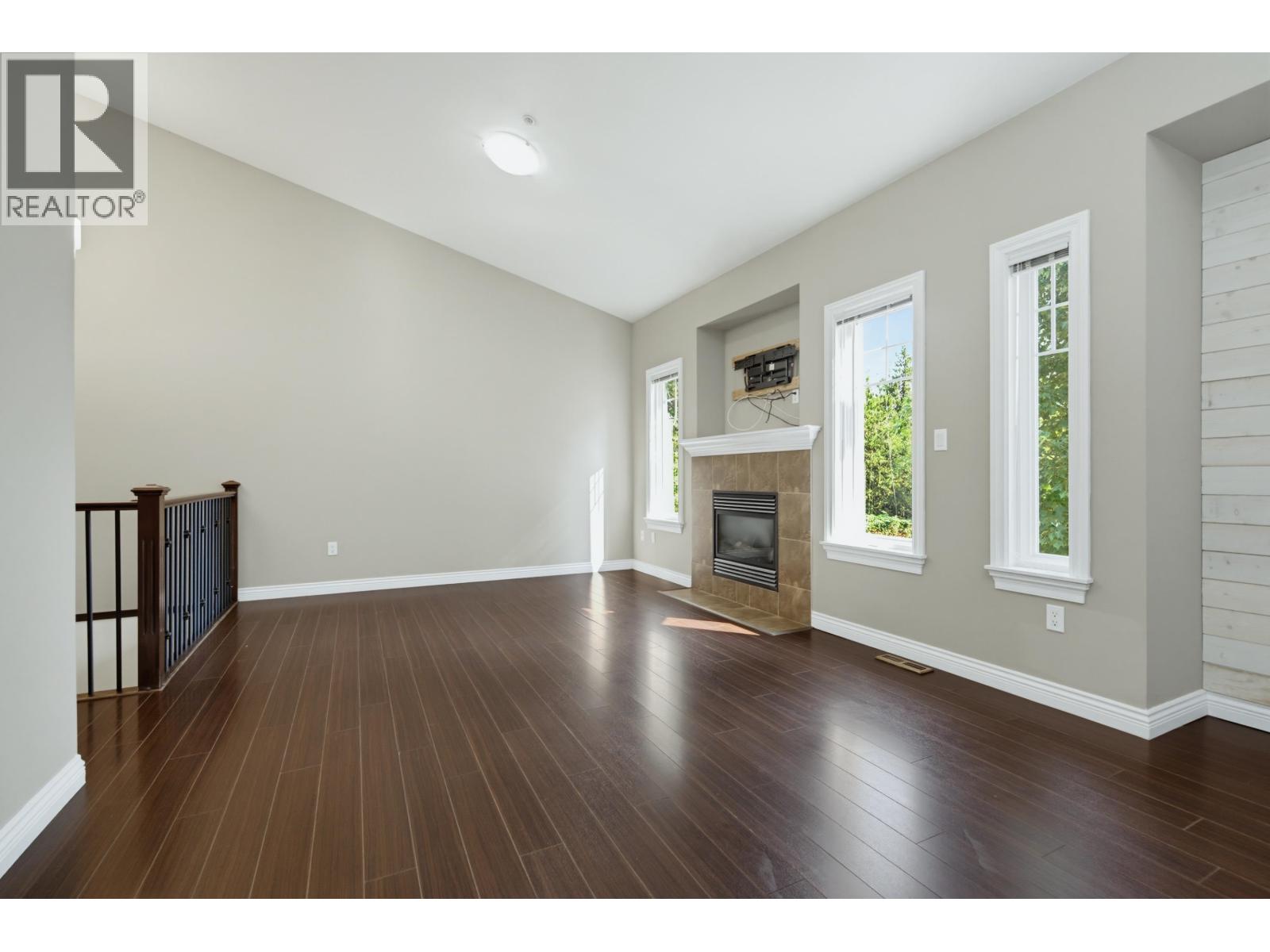 11335 CREEKSIDE STREET, Maple Ridge