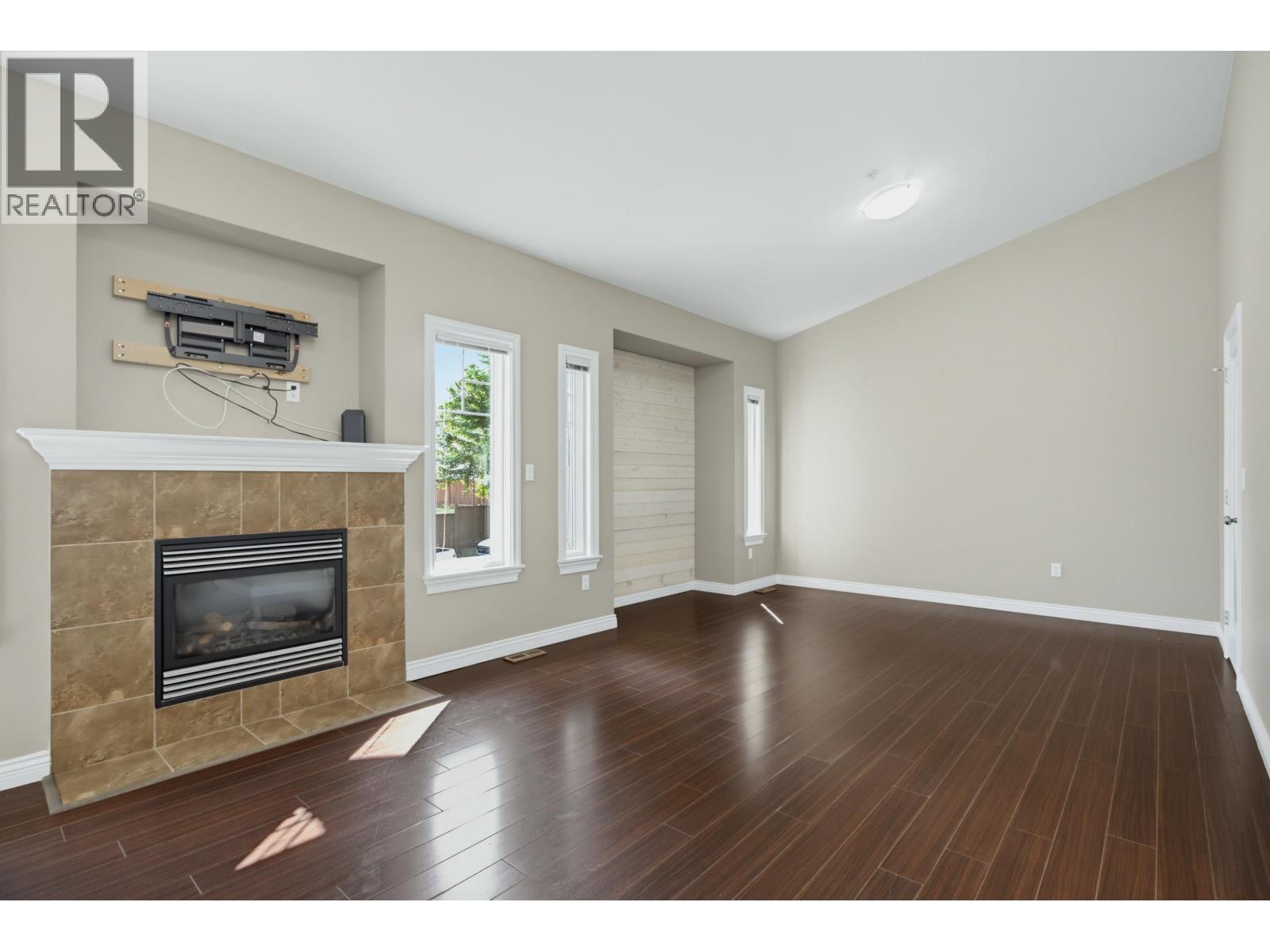 11335 CREEKSIDE STREET, Maple Ridge