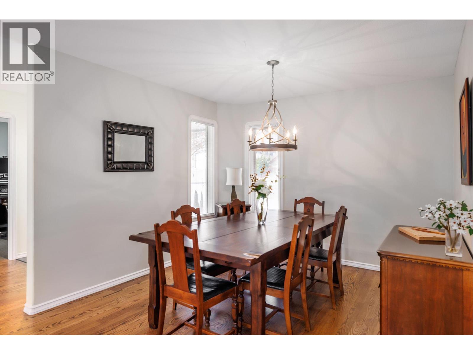 #19 452 Glen Pine Court - 13