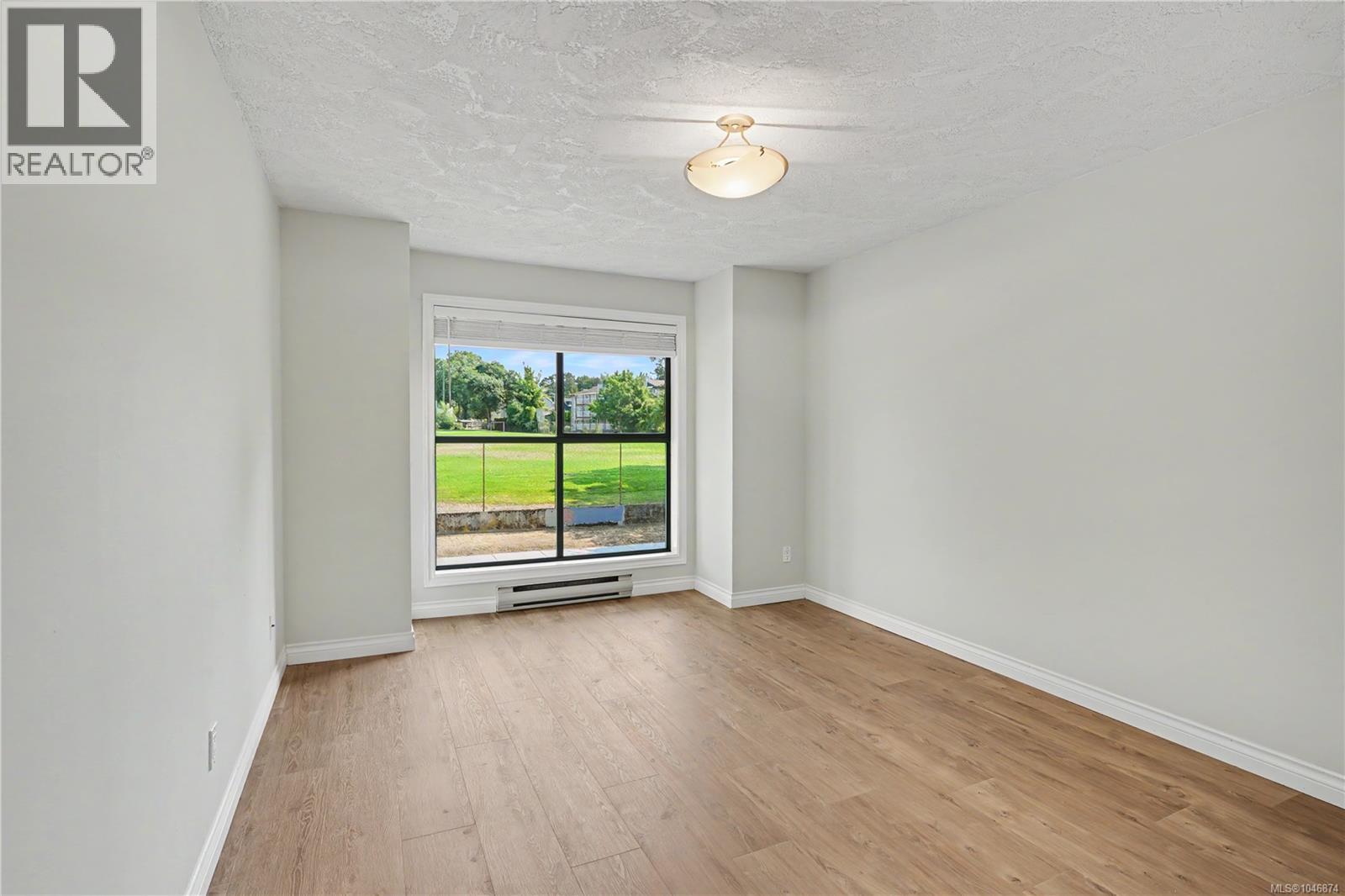 303 1190 View St, Victoria